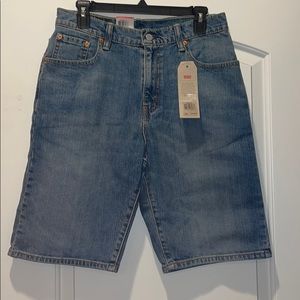 Men’s Levi jeans